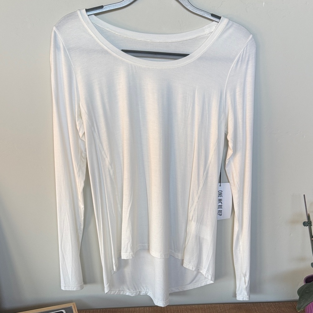 Chic White Long Sleeve Tee